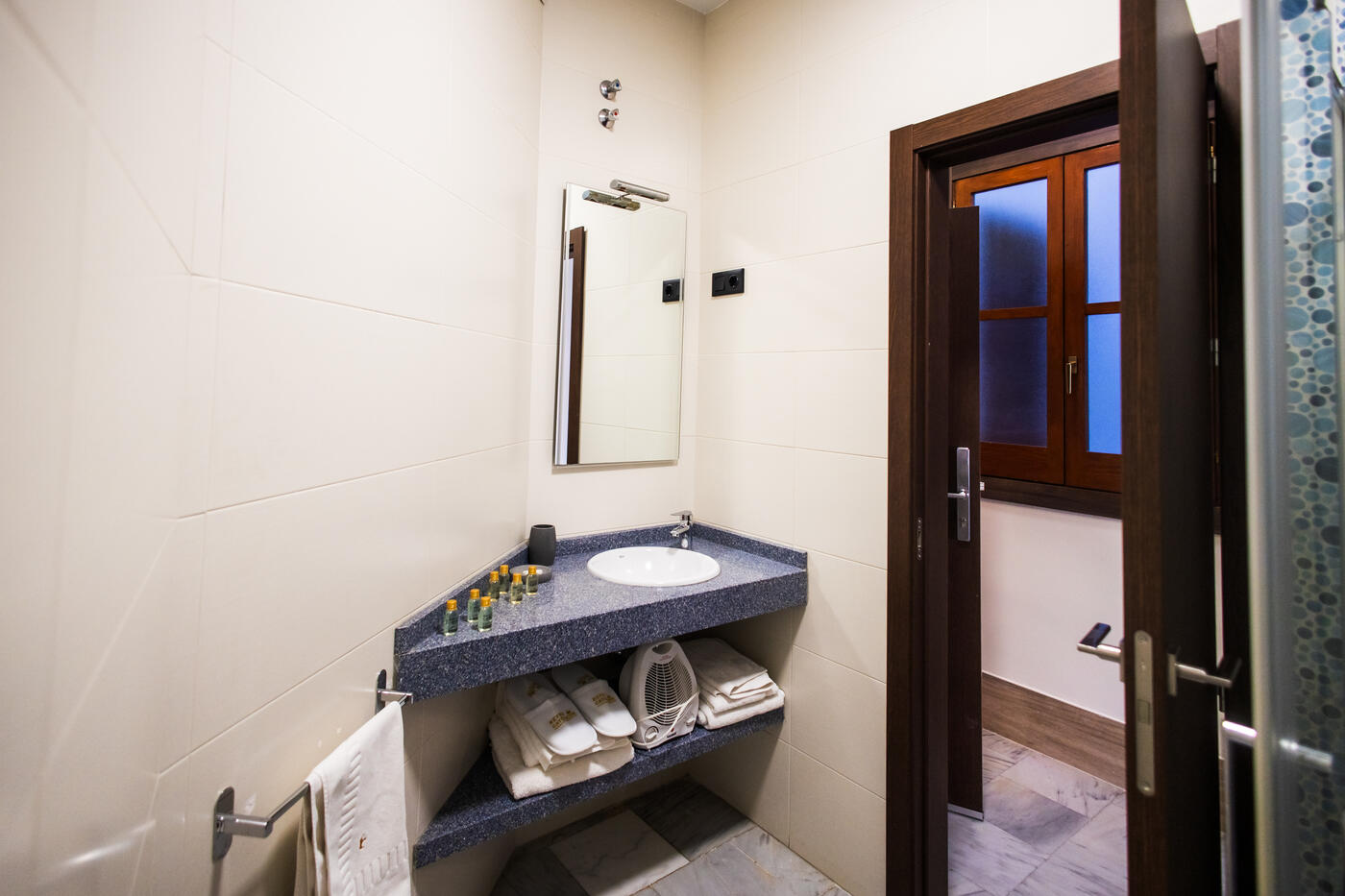 Suite Comares, apartamento turístico en el centro de Granada (13/18)